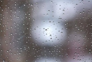 窓についた水滴